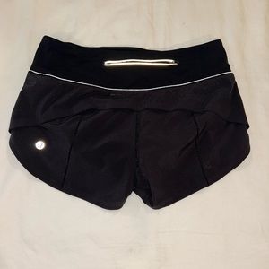 Lululemon black speed up shorts